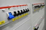 Kaçak Akım Rölesi Nedir? Hayat Kurtarır mı? (Örnekler)